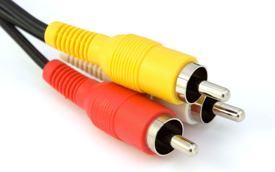 Какой кабель RCA – Mini Jack (3,5) приобрести, чтобы избавиться от паразитного писка?